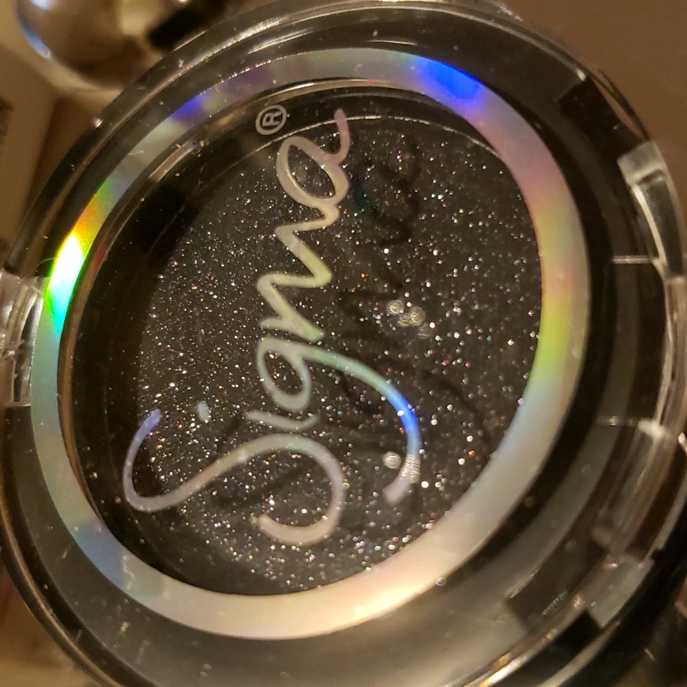 ❇️🧚‍♀️EIFFEL Sigma Beauty DISCONTINUED Eyeshadow Single NWT